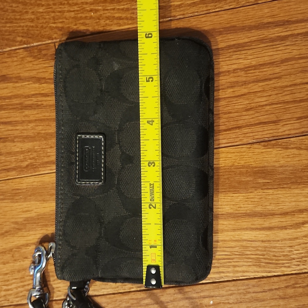 Coach Small Wristlet - Picture 6 of 6